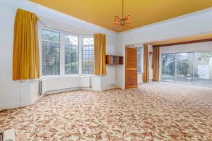 Higher Park Royd Drive